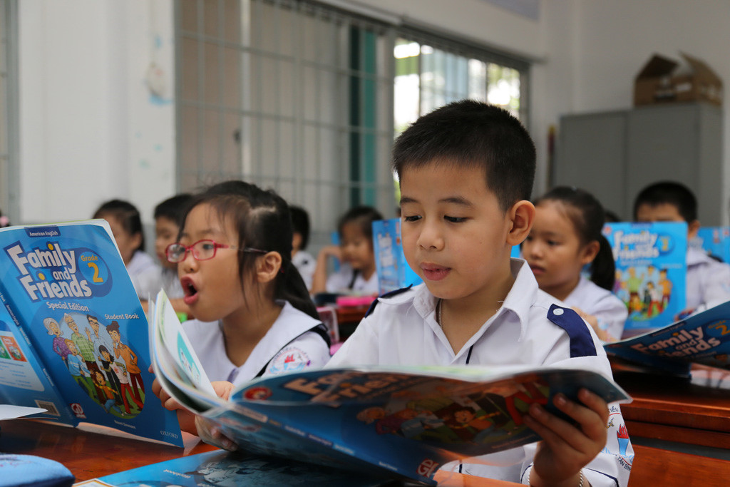Làm thế nào giúp trẻ cải thiện điểm số tiếng Anh tại trường Làm thế nào giúp trẻ cải thiện điểm số tiếng Anh tại trường