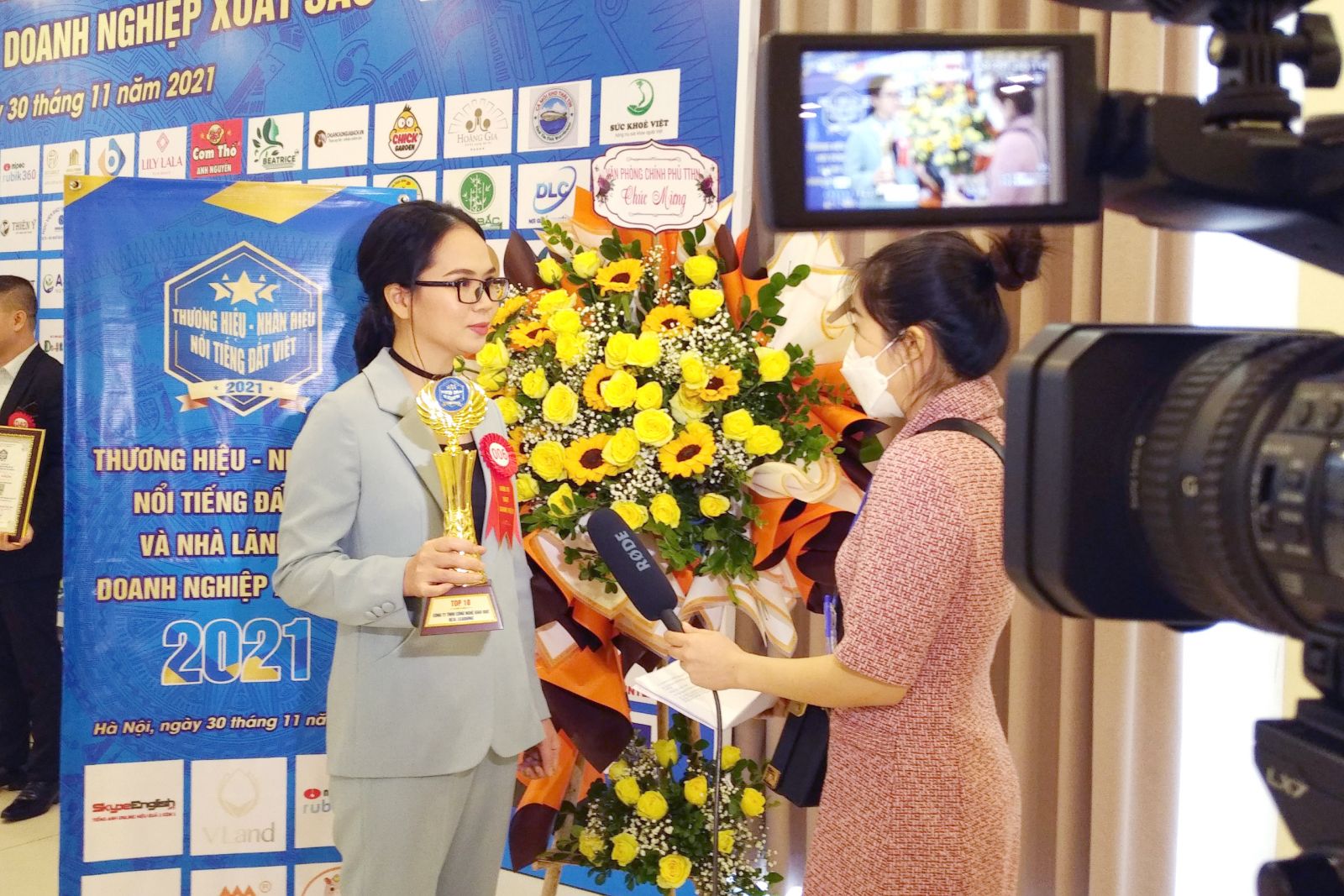 Skype English vinh dự ghi danh vào Top 10 thương hiệu, nhãn hiệu nổi tiếng đất Việt năm 2021
