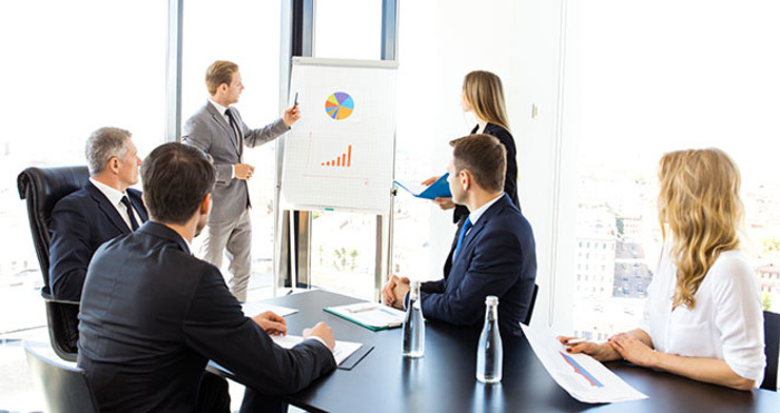 Bí quyết thuyết trình tiếng Anh giúp bạn ghi điểm tuyệt đối
